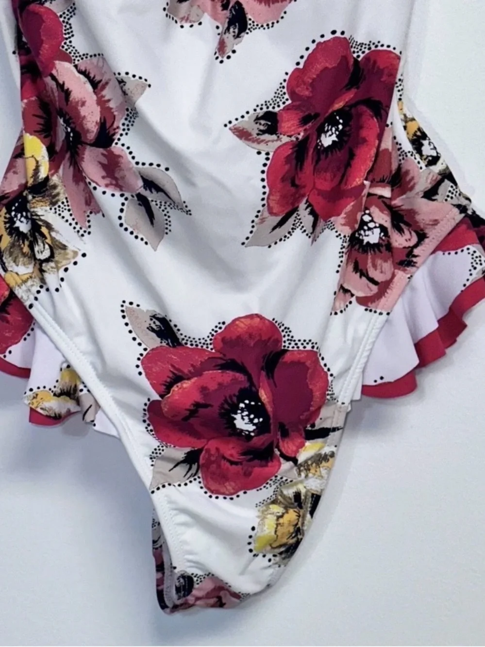 Decree One-Piece Size S White Red Floral Rose Print Swimsuit Ruffle Trim